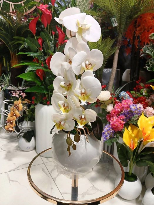 Suniy gullar va daraxtlar. Искусственные цветы и деревья прокат.