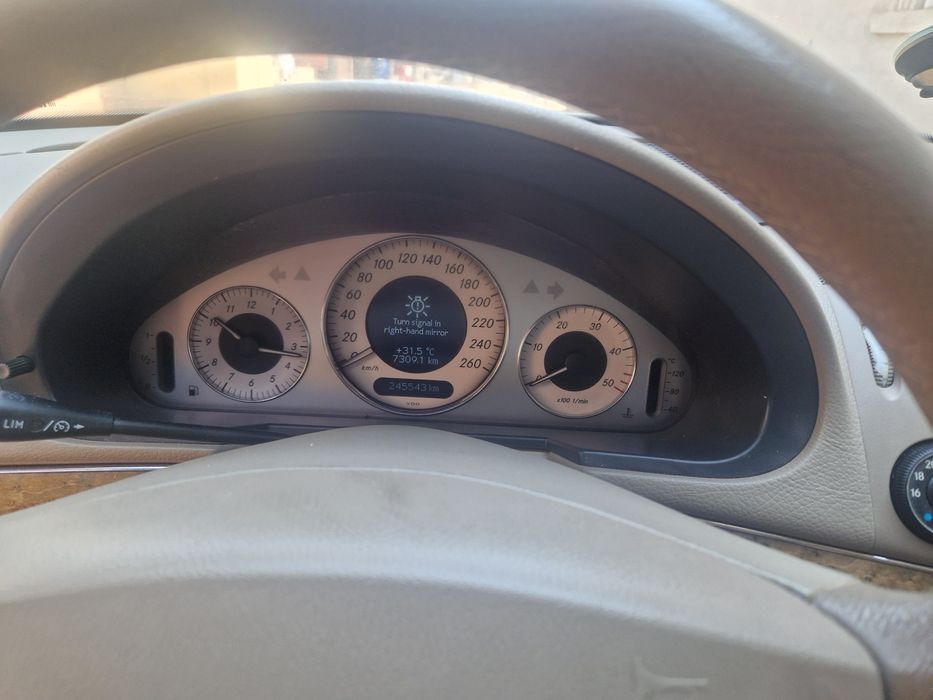 MERCEDES-BENZ E-Class 2005 — imagine 4