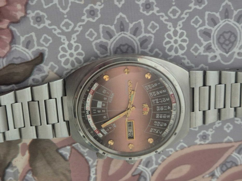 Ceas orient multicalendar