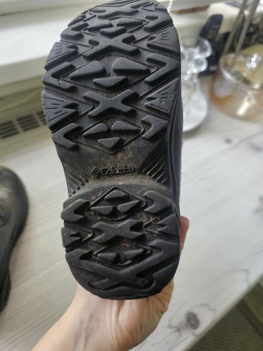 Продам зимние ботинки Колумбия на мальчика/девочкудевоч