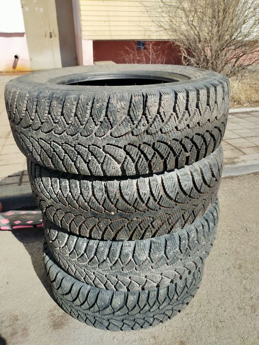 Продаю зимние шины