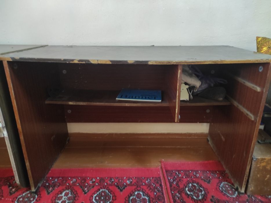 Офисный столлар сотилади