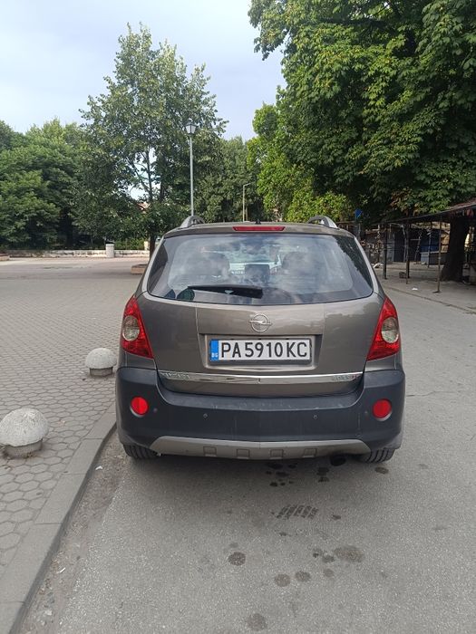 Продавам Опел антара