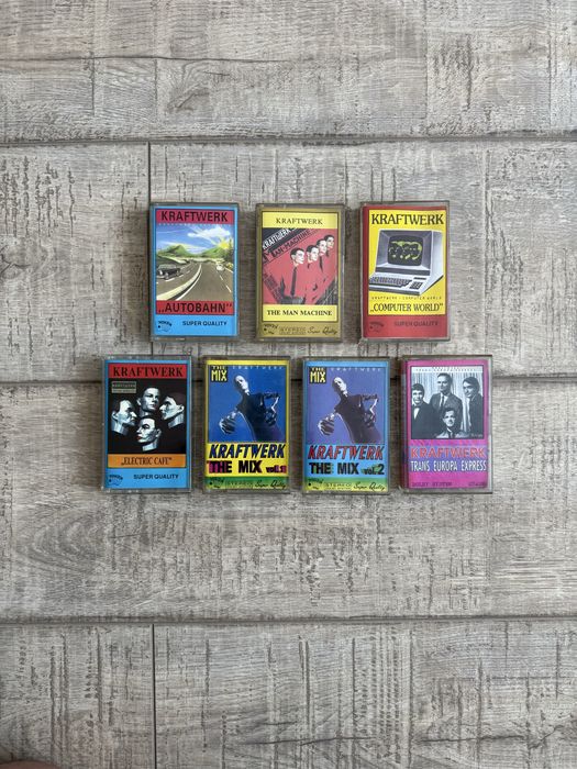 Lot 7 casete muzica electronica - KRAFTWERK