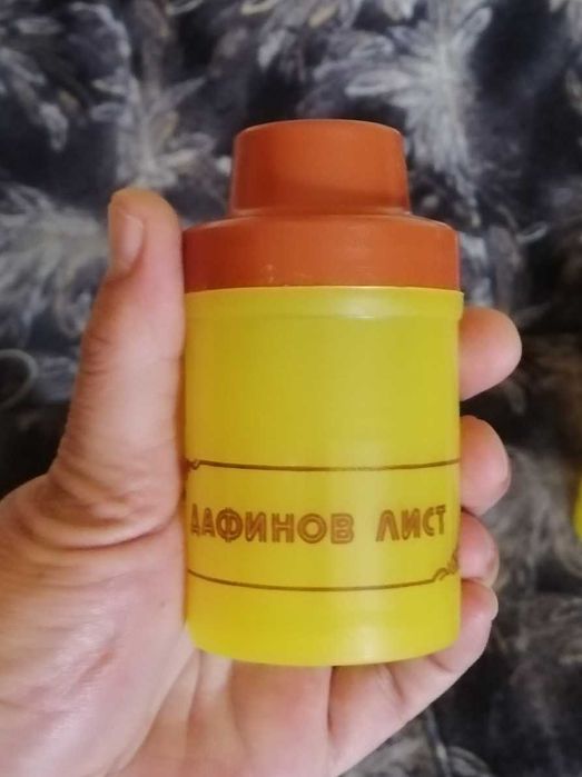 Комплект за подправки