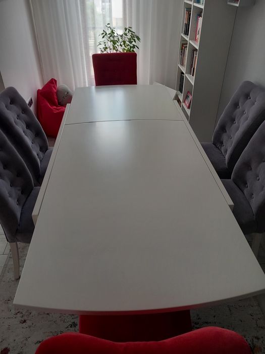 Трапезна маса [ТЕДИВА]