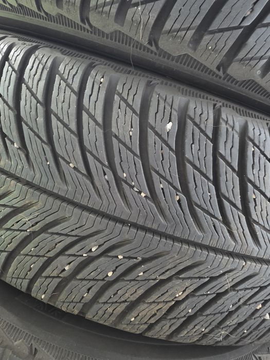 2 бр зимни 225/60/18 Michelin 2020г 8мм