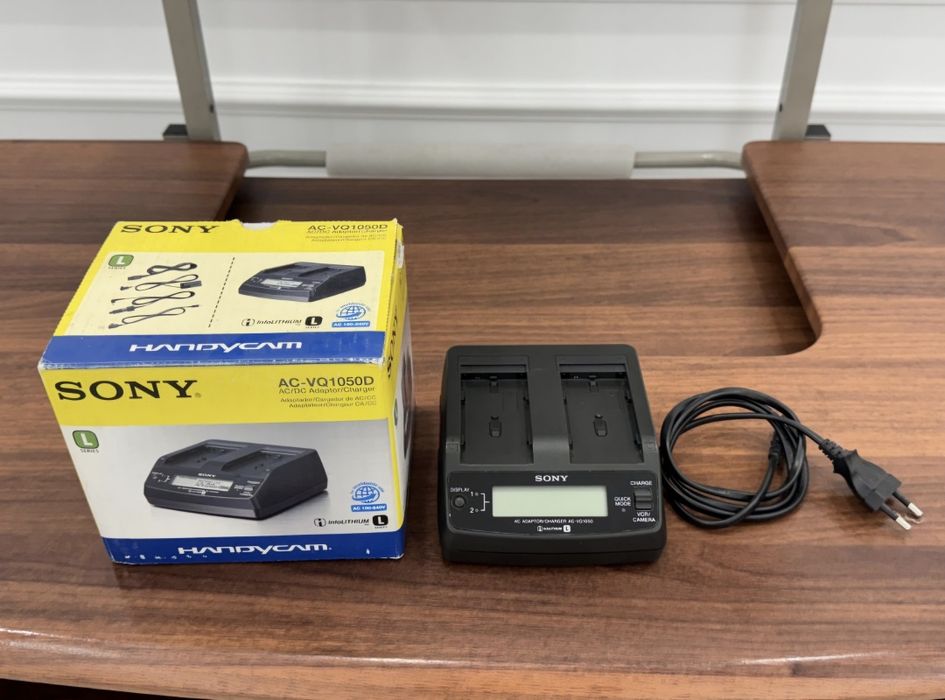 Сони Зарядное устройство  sony