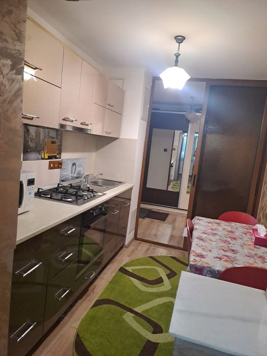 Închiriez apartament  2 camere,conf 1, dec