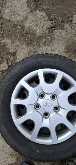 Стаманени джанти с зимни гуми за Hyundai Kia 5x114.3 15"
