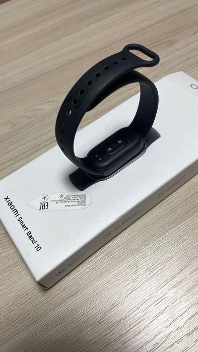 Фитнес браслет Xiaomi Smart Band 10