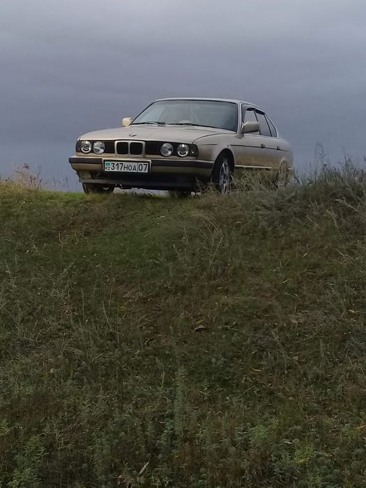 Продам БМВ е34 м50б20