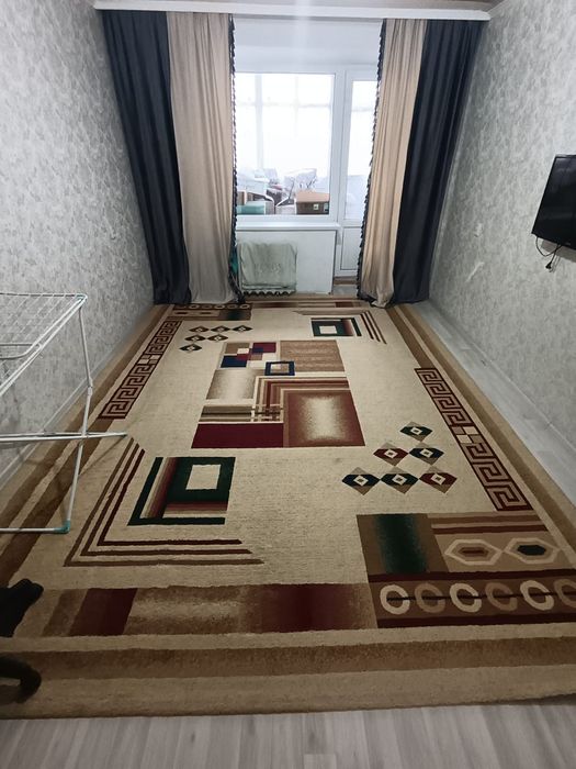 Шерстяной ковер...