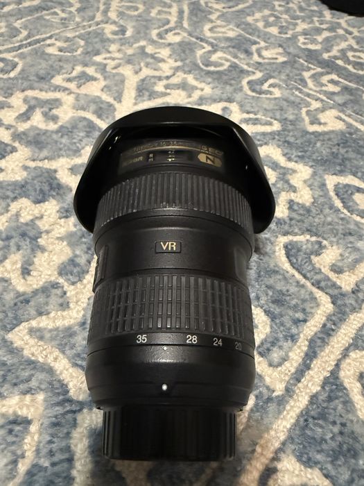 Nikon 16-35 mm f4 ed vr japan