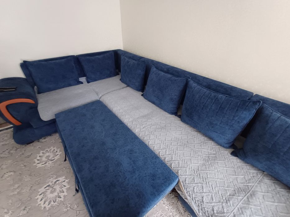 Продам 4метр диван уголок трансформер
