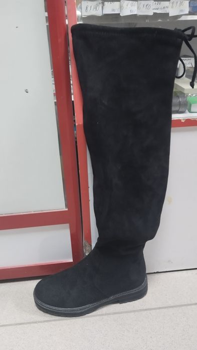 Продам Новые ботфоры 37 размер.