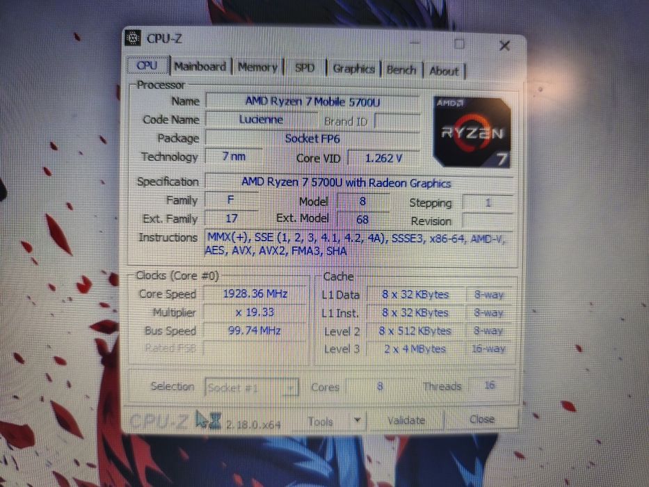 Laptop Lenovo// folosit foarte puțin