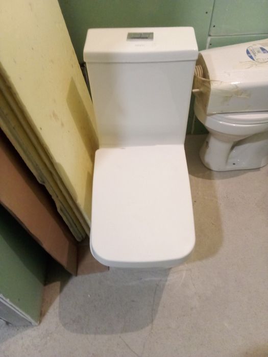 Продам унитаз лити