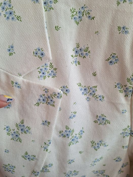 Дамско ленено сако Reserved