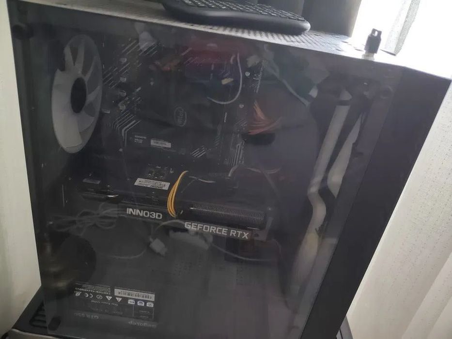 schimb vand pc i5 rtx 3060 12gb ram  16gb