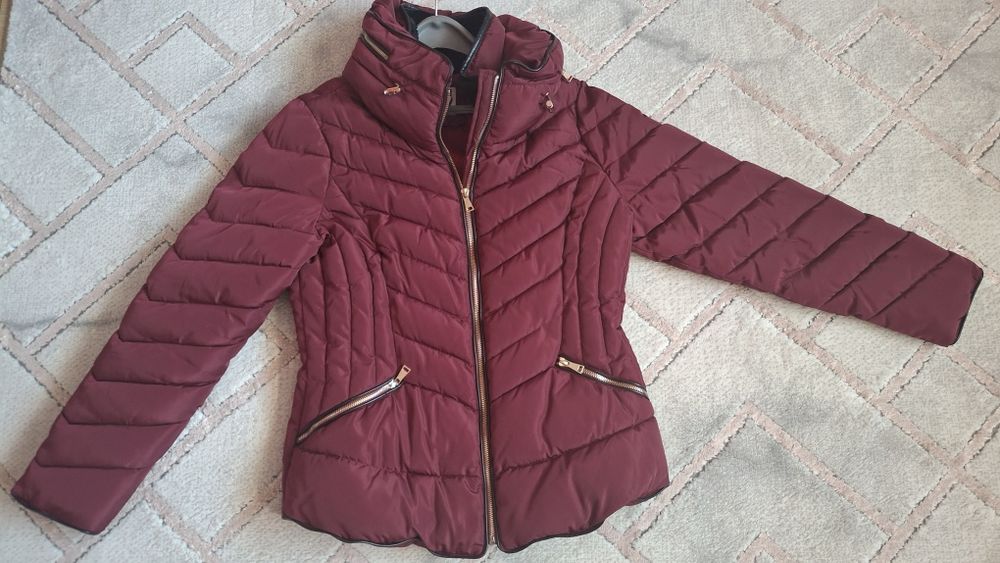 Топло дамско яке бордо