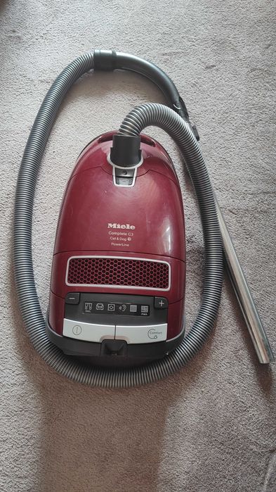 Прахосмукачка Miele C3 Cat & Dog