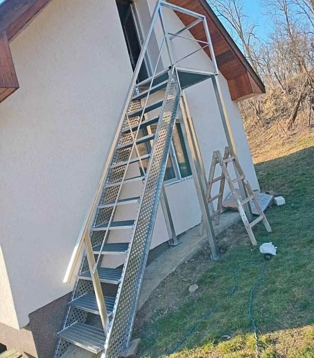 Scari zincate metalice