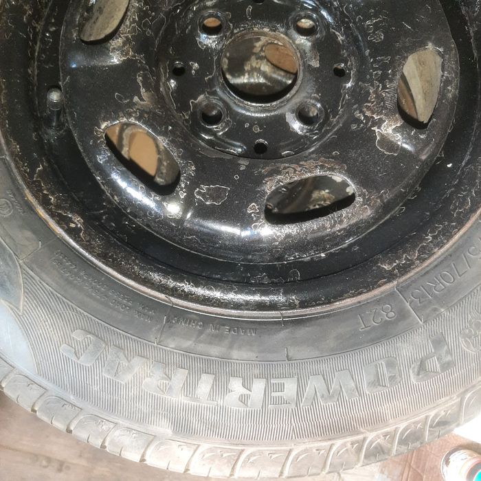 Продам 175 70 r13 комплект.