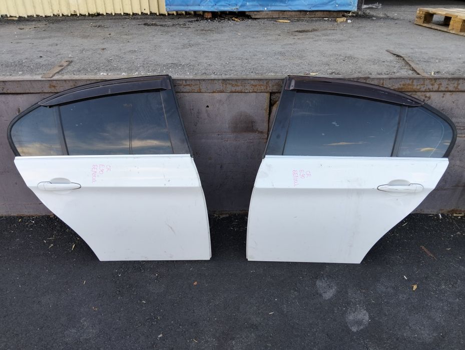 Двери на BMW E90