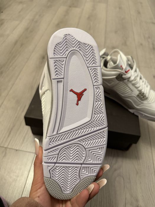 Vand adidasi jordan