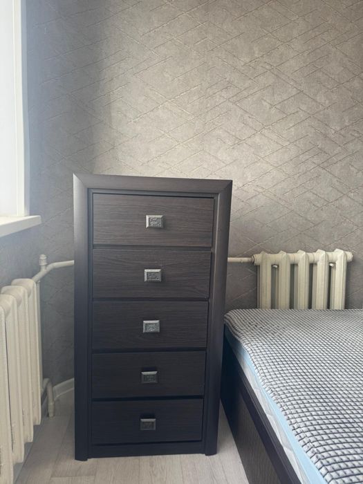 Продам спальный гарнитур