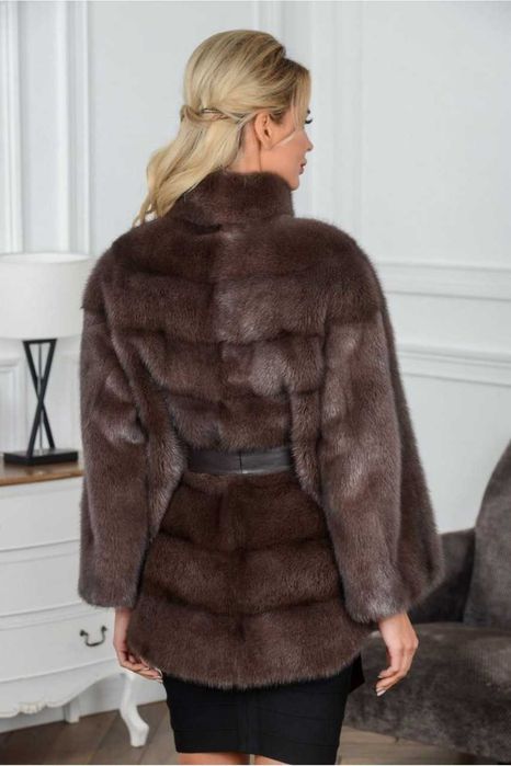 Haina vizon blana naturala, culoare capucino  , Haină de nurcă ca nouă