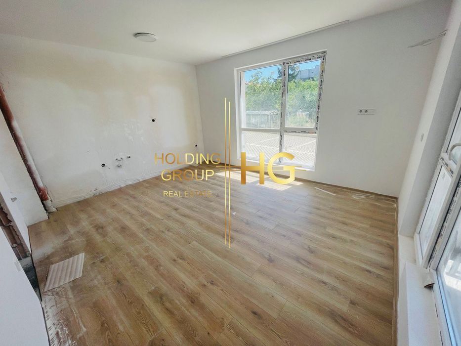 Продава се Двустаен апартамент в Варна, м-т Пчелина - 61 кв.м за 1436 €/кв.м - Снимка #1