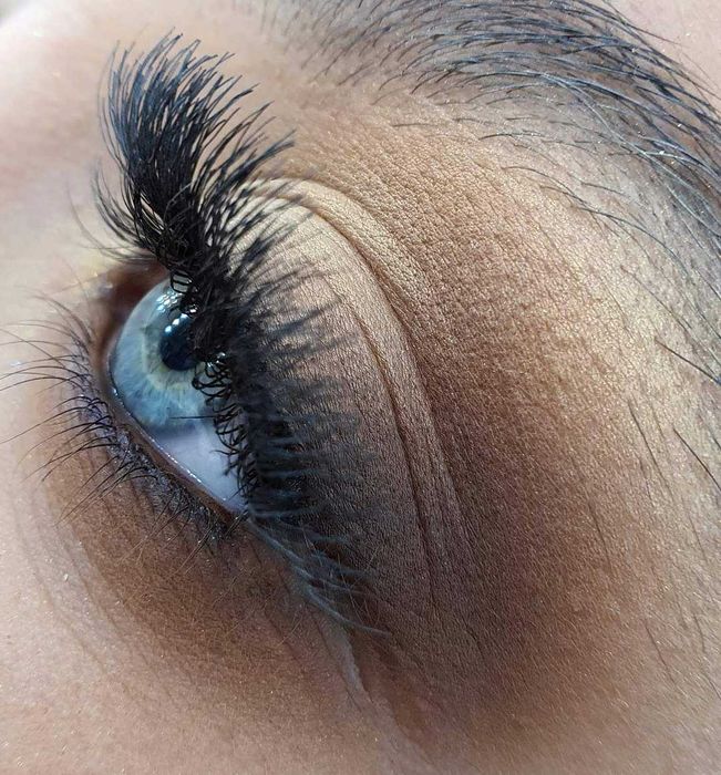 Extensii de gene fir cu fir Bistrița