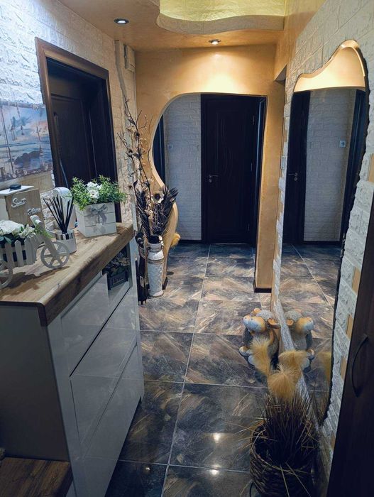 Продава се Четиристаен апартамент в Варна, Владислав Варненчик - 96 кв.м за 1719 €/кв.м - Снимка #8