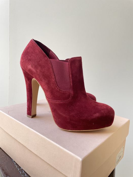 Pantofi / Botine Esprit visinii cu toc piele intoarsa