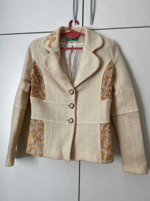 Костюми на марката Снежанка и Потник