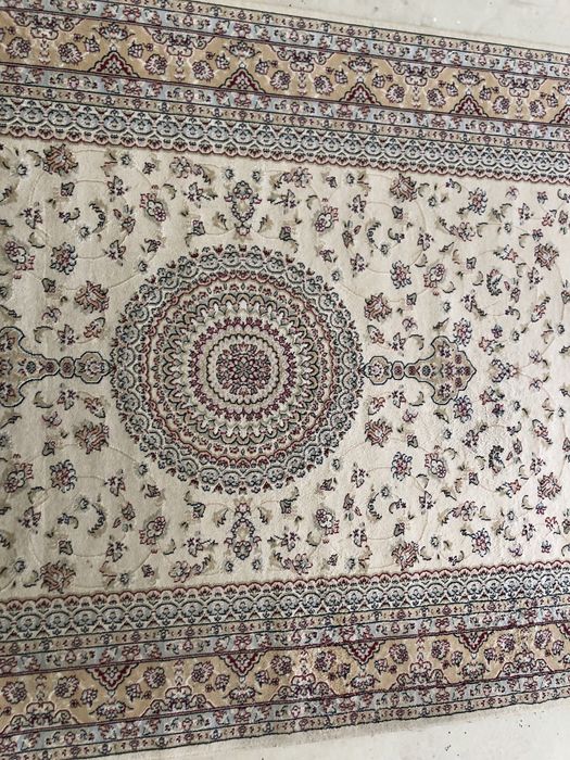 Продаю красивый ковер