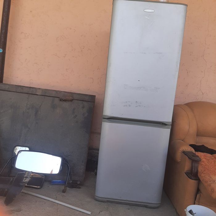 Холодильник бирюса