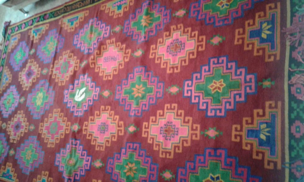 Ковер ,новый ручная работа