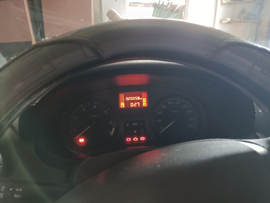 Lada largus 2013