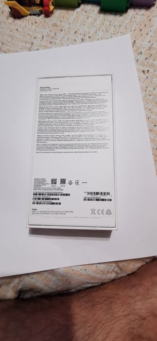 Vând iPhone 14 plus yellow în garanție