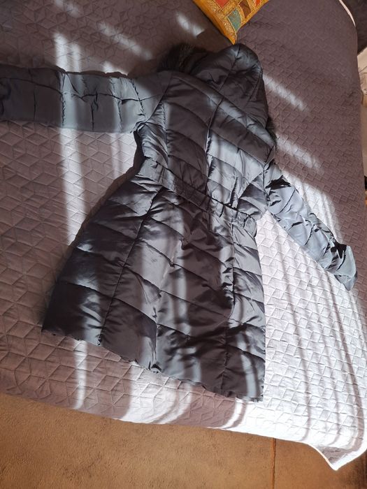 Зимна дамска шуба с подплатена качулка