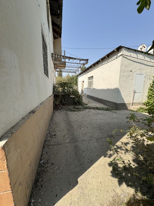 5 xona hovli yer narxida sotiladi 8 sotix