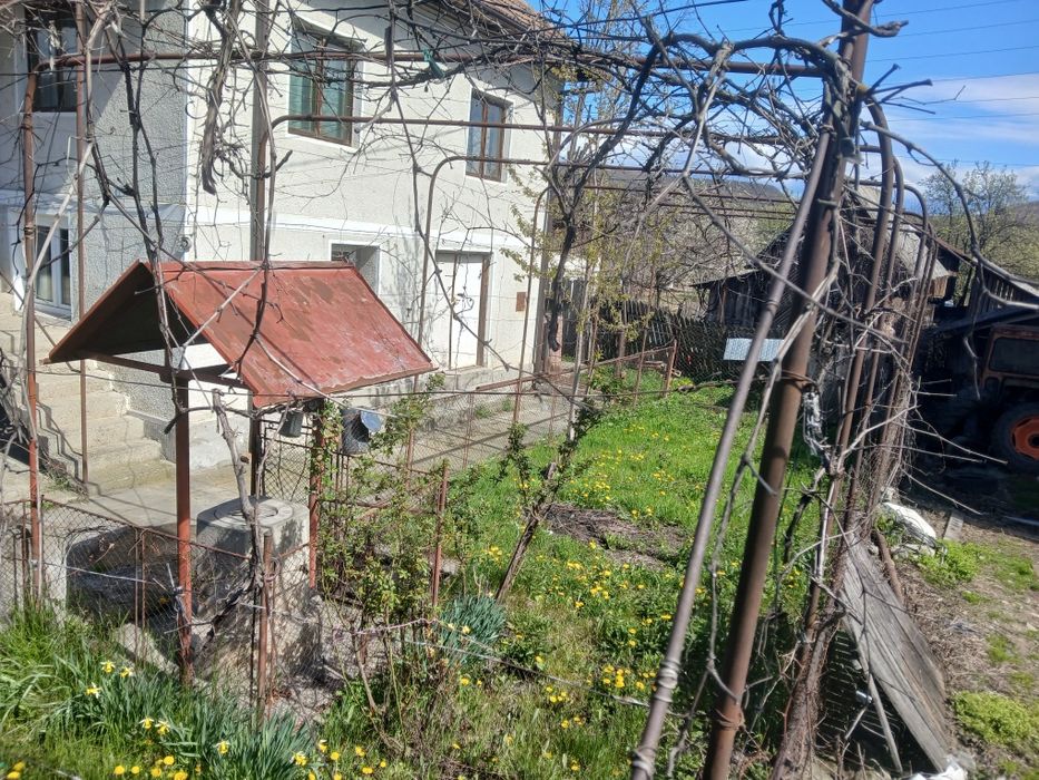 Vand Casa  Bujoreni Valcea