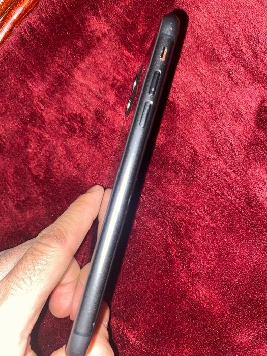 Айфон 11 128гб в хорошем сост