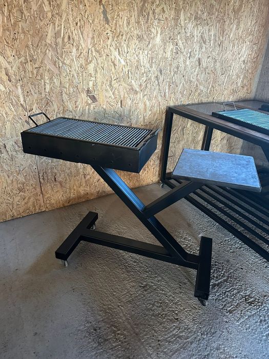 Gratar cu blat . 1100 lei