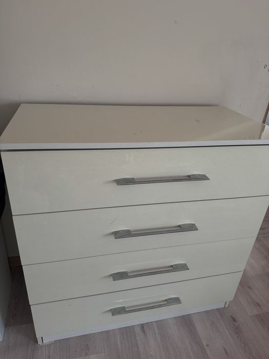 Продаётся комплект мебели