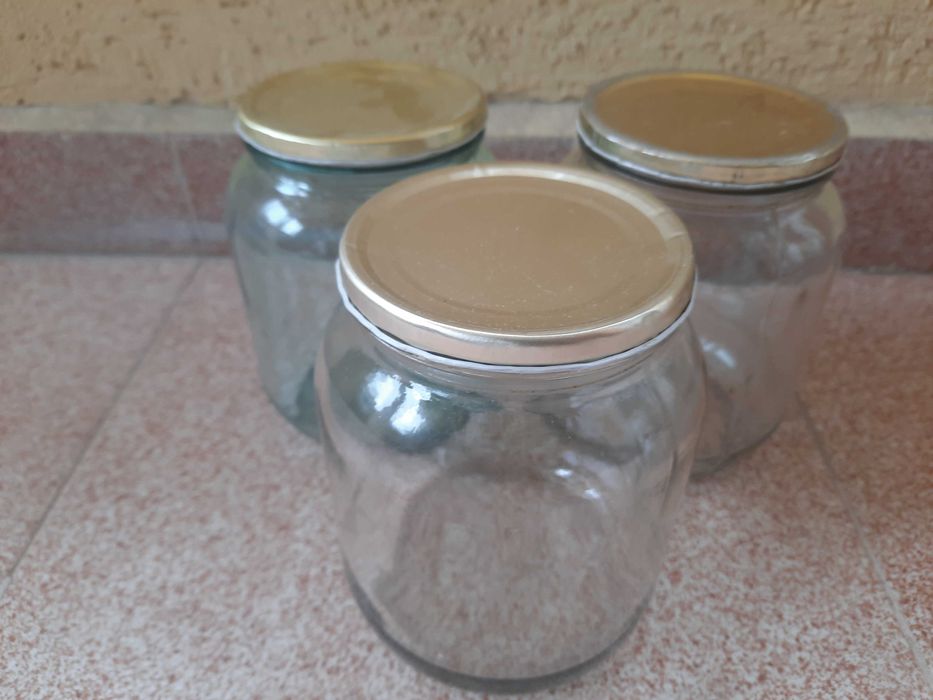 Стъклени буркани Омния- големи  и  на винт 720 мл.