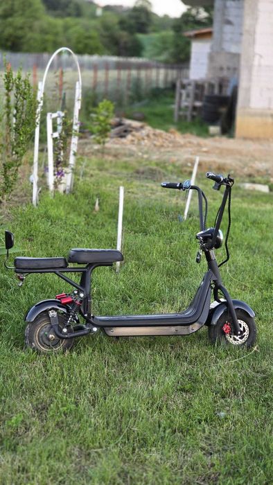 Vând mini scuter Harley